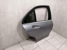 MERCEDES-BENZ Mercedes C Class W204 Right Rear Door A2047300205 Door Rear Right FAULTY — thumbnail 2