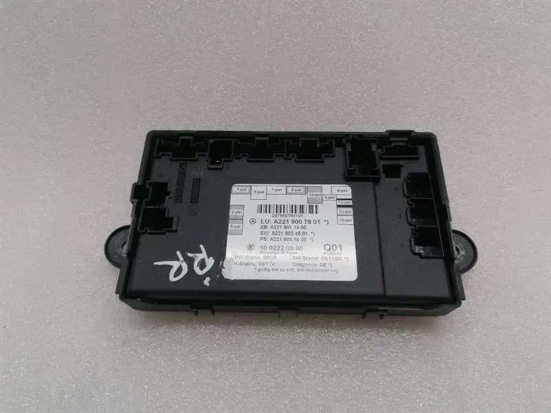 Mercedes S-class W221 rear right door module A2219007801 door control unit rear R