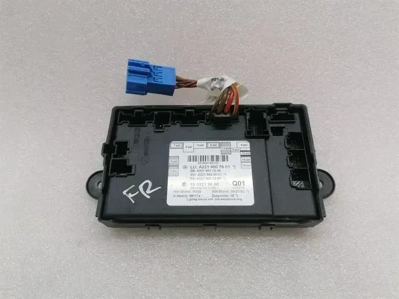 Mercedes S-class W221 Right Door Module A2219007601 Door Control Unit Front Right
