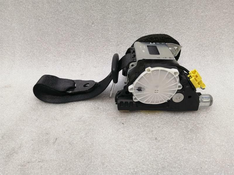 MERCEDES-BENZ Mercedes C Class W204 rear seat belt A2048608285 seat belt belt rear RHS