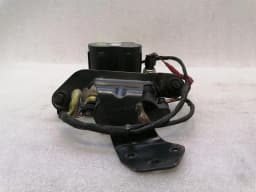 MERCEDES-BENZ Mercedes W221 rear ABC suspension valve A2213201058 rear air suspension valve — thumbnail 5