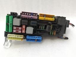 MERCEDES-BENZ Mercedes C Class W204 Rear SAM Fuse Box A2045458201 Fuse Box SAM — thumbnail 6