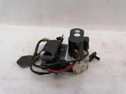 MERCEDES-BENZ Mercedes W221 rear ABC suspension valve A2213201058 rear air suspension valve — thumbnail 2
