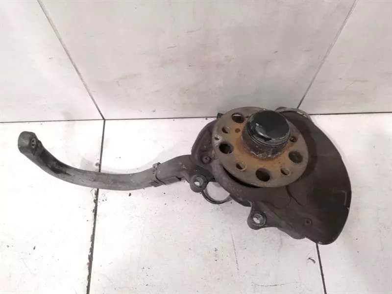 MERCEDES-BENZ Mercedes E Class W211 Right Front Hub A2113305220 Wheel Bearing Housing Front Right