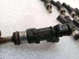 MERCEDES-BENZ Mercedes C63 AMG M156 W204 Injector Set of 8 A1560780023 Injection Nozzle Set — thumbnail 5