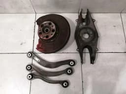 MERCEDES-BENZ Mercedes C Class W204 C63 AMG RLH Hub A2043503108 Wheel Bearing Housing Rear Left — thumbnail 1