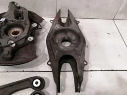 MERCEDES-BENZ Mercedes C Class W204 C63 AMG RLH Hub A2043503108 Wheel Bearing Housing Rear Left — thumbnail 5
