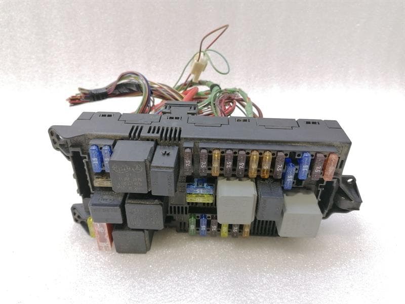 MERCEDES-BENZ Mercedes E Class W211 W219 Fuse Box A2115455301 Fuse Box SAM