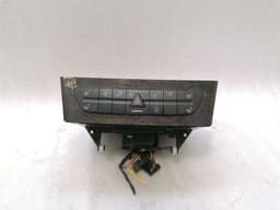 MERCEDES-BENZ Mercedes E Class W211 CD Changer A2118706189 CD Changer — thumbnail 1