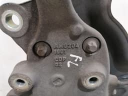 MERCEDES-BENZ Mercedes C63 AMG W204 Left Front Hub A2043321901 Wheel Bearing Housing Front Left — thumbnail 4