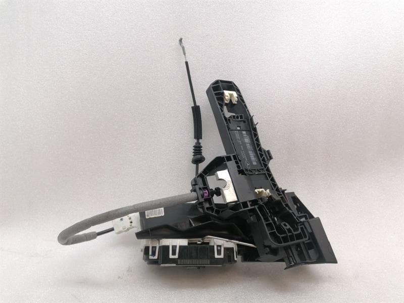 MERCEDES-BENZ Mercedes C Class W204 Left Door Lock A2047200335 Left Door Lock