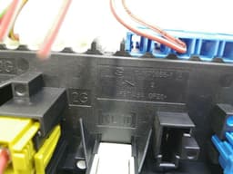 MERCEDES-BENZ Mercedes C Class W204 Fuse Box 1670658 Fuse Box — thumbnail 4