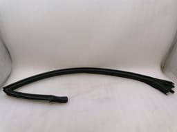 FERRARI Ferrari F12 Berlinetta F152 Left Door Seal 83370100 Door Seals Left Set — thumbnail 10