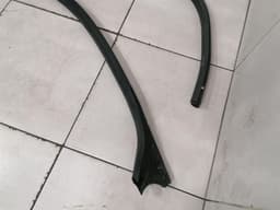 FERRARI Ferrari F12 BERLINETTA F152 Right Door Seal 83370000 Door Seals Right — thumbnail 3