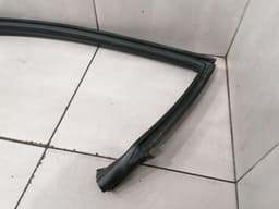 FERRARI Ferrari F12 BERLINETTA F152 Right Door Seal 83370000 Door Seals Right — thumbnail 5