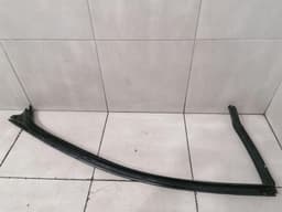 FERRARI Ferrari F12 BERLINETTA F152 Right Door Seal 83370000 Door Seals Right — thumbnail 7