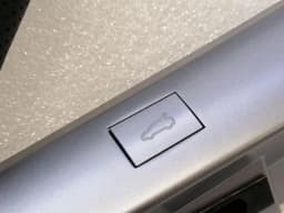 FERRARI Ferrari 812 Superfast Left Door Inner Handle 88677400 Interior Door Handle Left — thumbnail 3