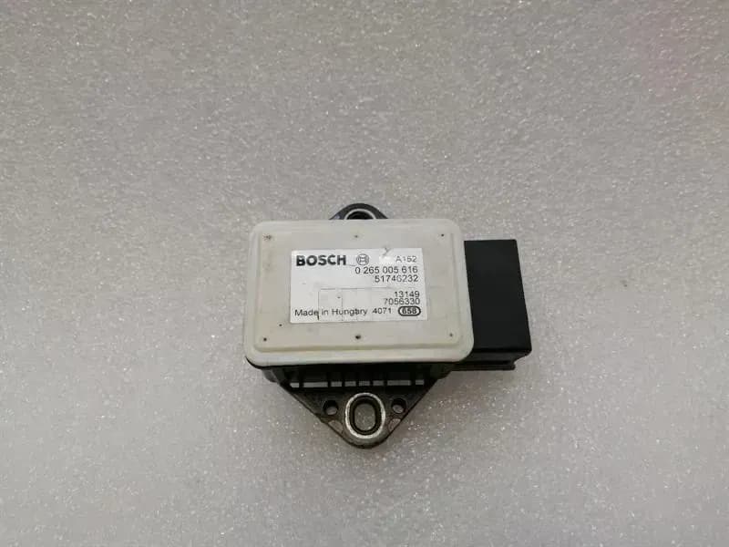 FERRARI Ferrari F12 Berlinetta F152 Sensor 0265005616 YAW Rate