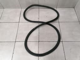 FERRARI Ferrari F12 Berlinetta F152 Boat Lid Seal 84339600 Tailgate Seals — thumbnail 5