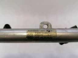 MERCEDES-BENZ Mercedes ML W164 Fuel Rail A1560701595 Injection Strip Pipe Distributor M156 V8 — thumbnail 8