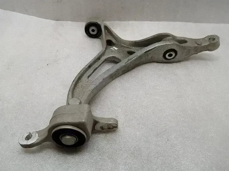 Mercedes ML W164 Right Front Wishbone A1643302207 Front Right Handlebar
