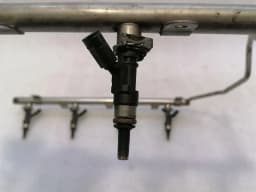 MERCEDES-BENZ Mercedes ML W164 Fuel Rail A1560701595 Injection Strip Pipe Distributor M156 V8 — thumbnail 7