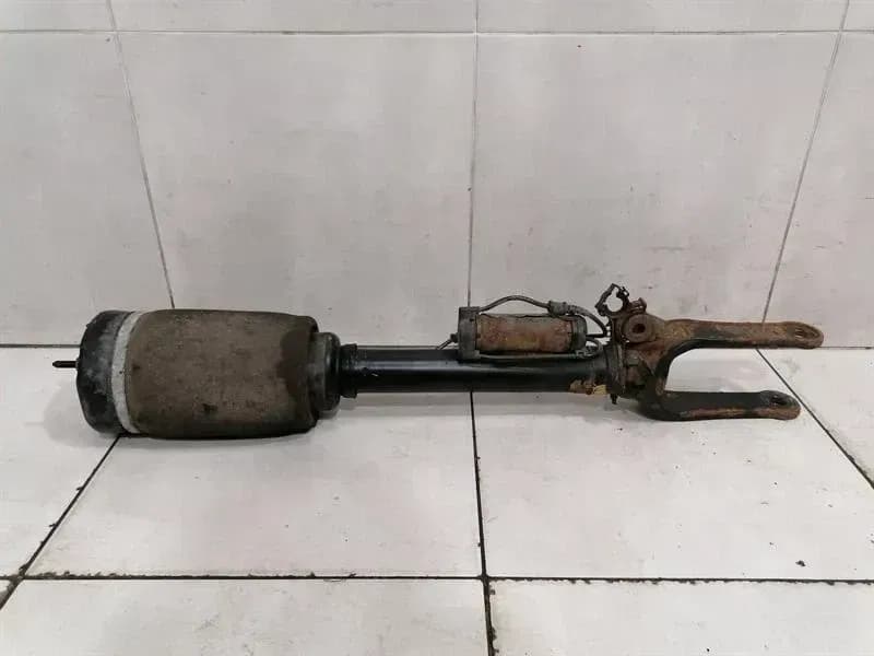 Mercedes ML63 AMG W164 Shock Absorber Front A1643202213 Front Shock Absorber M156