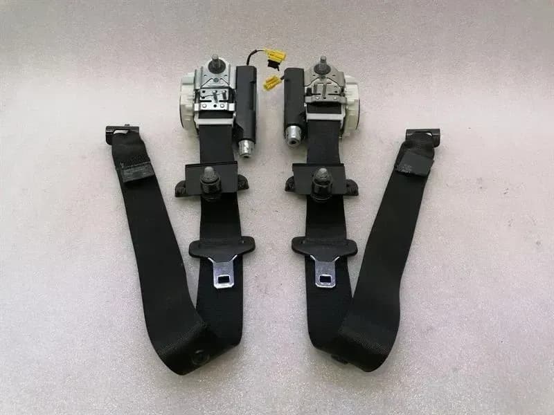 Mercedes ML W164 front seat belt A2518607185 seat belt belt front set