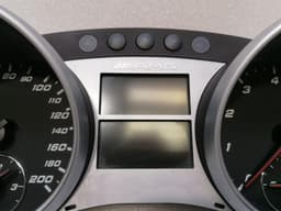 MERCEDES-BENZ Mercedes ML63 AMG V8 W164 Instrument Cluster A1645401148 Speedometer 200MPH — thumbnail 4