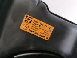 MERCEDES-BENZ Mercedes ML W164 Subwoofer A1648202202 Bassbox Logic7 L7 HK — thumbnail 9