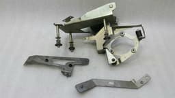 MERCEDES-BENZ Mercedes CLS W219 pump holder-bracket A1561400485 holder carrier — thumbnail 8