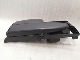 MERCEDES-BENZ Mercedes C63 AMG W204 RHD Armrest A2076800796 Right Hand Drive Leather RHD — thumbnail 2