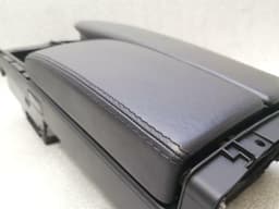 MERCEDES-BENZ Mercedes C63 AMG W204 RHD Armrest A2076800796 Right Hand Drive Leather RHD — thumbnail 4