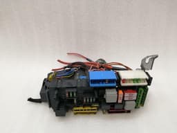 MERCEDES-BENZ Mercedes C Class W204 Fuse Box A2049060205 Fuse Box SAM — thumbnail 1