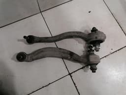 MERCEDES-BENZ MERCEDES C63 AMG W204 LEFT FRONT WISHBONE SET A2043306511 LEFT WISHBONE — thumbnail 1