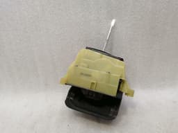MERCEDES-BENZ Mercedes C63 AMG W204 Gear Selector A2042677524 Circuit Backdrop M156 V8 — thumbnail 5