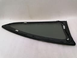 MERCEDES-BENZ Mercedes C W204 Right Rear Quarter Glass A2046702000 Door Window 1⁄4 Rear Right — thumbnail 4