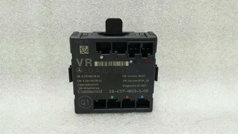 MERCEDES-BENZ Mercedes C Class W204 Front Right Door Module A2049001506 ECU FRH