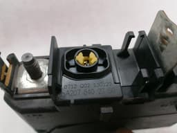 MERCEDES-BENZ Mercedes C Class W204 Fuse Box A2075402250 Fuse Box — thumbnail 2