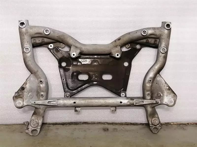 MERCEDES-BENZ Mercedes C Class W204 Beam Subframe Front A2046281057 Front Axle Beam