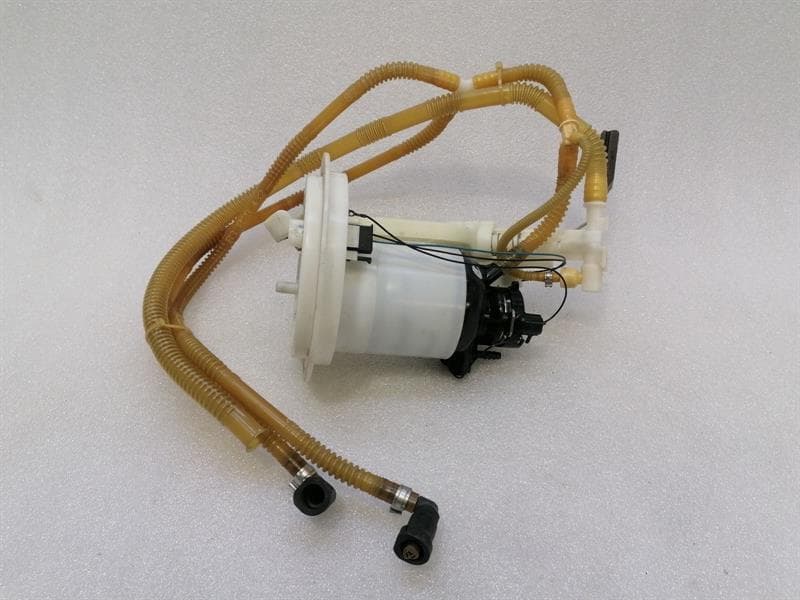 MERCEDES-BENZ Mercedes C63 AMG W204 Fuel Pump Electric A2044701694 Fuel Pump TRANSMITTER AMG