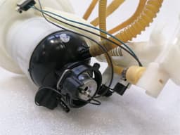 MERCEDES-BENZ Mercedes C63 AMG W204 Fuel Pump Electric A2044701694 Fuel Pump TRANSMITTER AMG — thumbnail 5