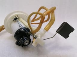 MERCEDES-BENZ Mercedes C63 AMG W204 Fuel Pump Electric A2044701694 Fuel Pump TRANSMITTER AMG — thumbnail 3