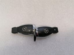 MERCEDES-BENZ MERCEDES C CLASS W204 KEY SET KEY SET 2 PIECE — thumbnail 2