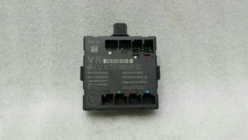 Mercedes C Class W204 Right Door Module A2129004502 Door Control Unit Front Right
