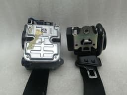 MERCEDES-BENZ Mercedes CLS W219 seatbelt set A2118605786 seat belt belt set — thumbnail 10