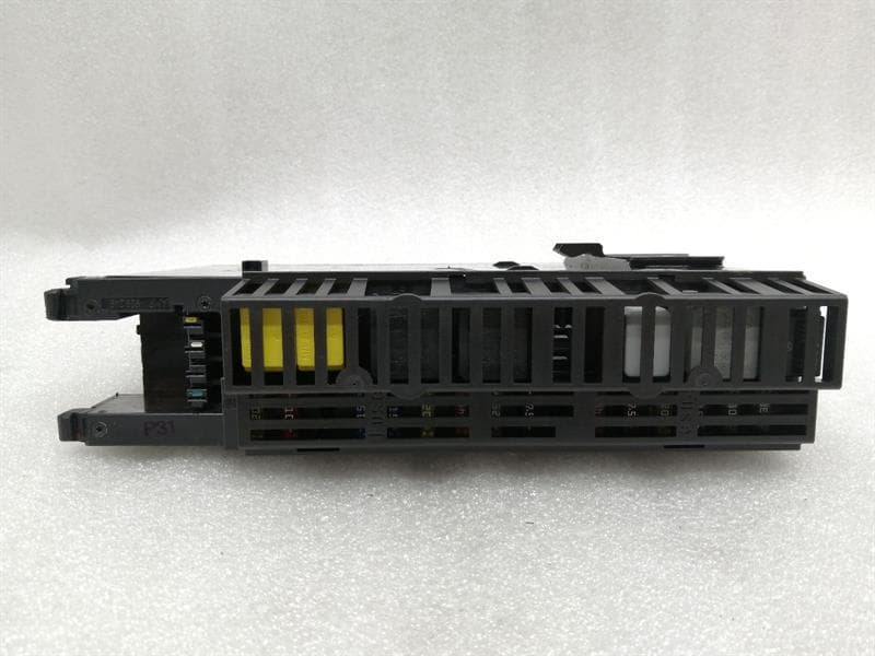 MERCEDES-BENZ Mercedes CLS W219 Fuse Box A2115458601 Fuse Box