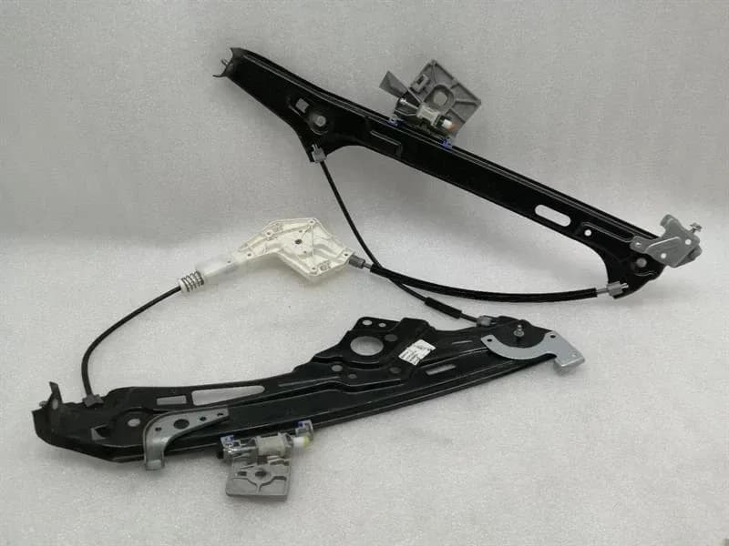 MERCEDES-BENZ Mercedes CLS W219 Left Front Door Winder A2197200946 Window Regulator Front Left