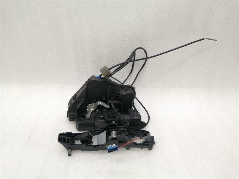 MERCEDES-BENZ Mercedes CLS W219 RRH door lock A2197301235 door lock rear RE keyless GO
