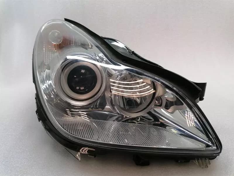 MERCEDES-BENZ Mercedes CLS W219 Right Headlight A2198204461 Headlight Right